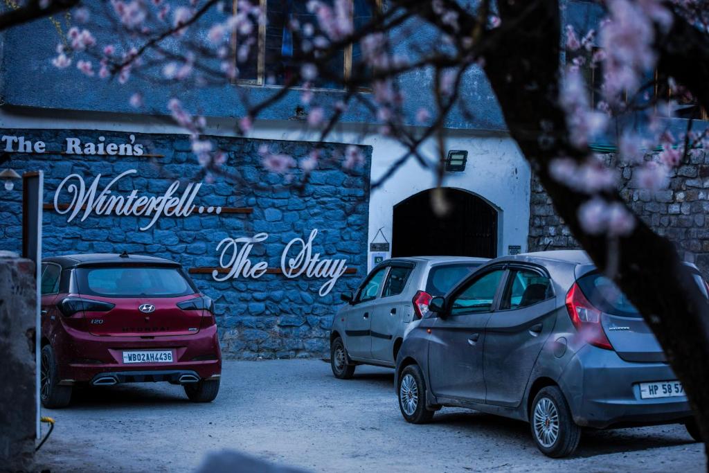 Fotografie z fotogalerie ubytování Winterfell The Stay, Unique River Front Resort v destinaci Manāli