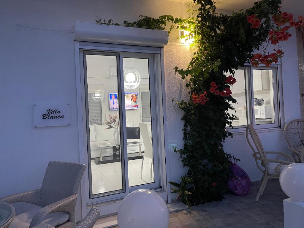 Część wypoczynkowa w obiekcie VILLA BLANCA