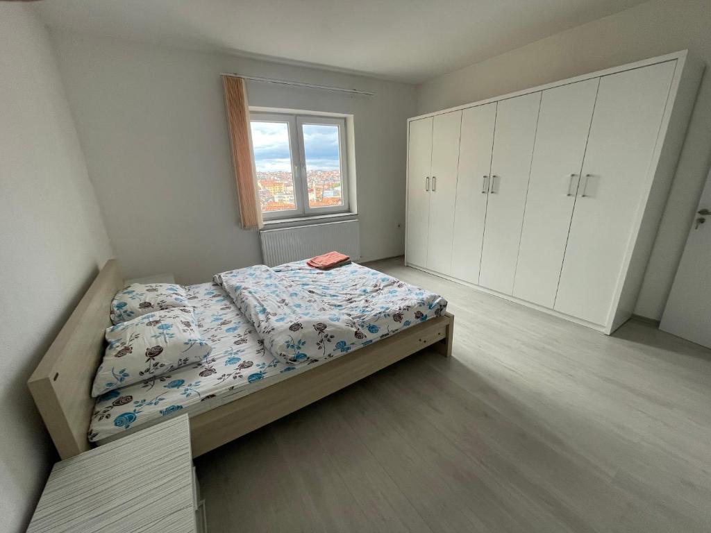 Postel nebo postele na pokoji v ubytování GOT Prishtina Hostel