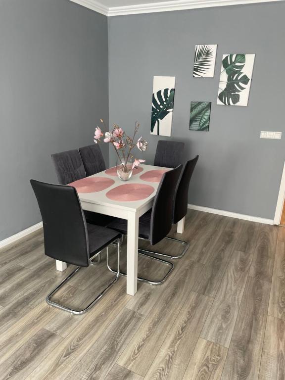 Family Apartment - 6