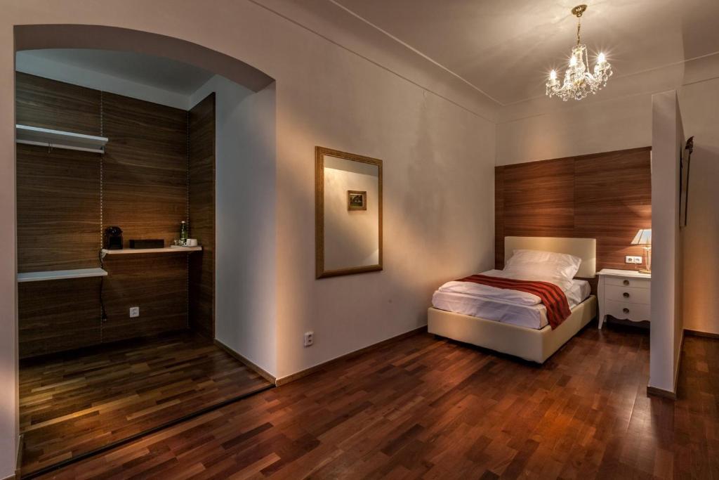 Little King Hotel U Malvaze - 18