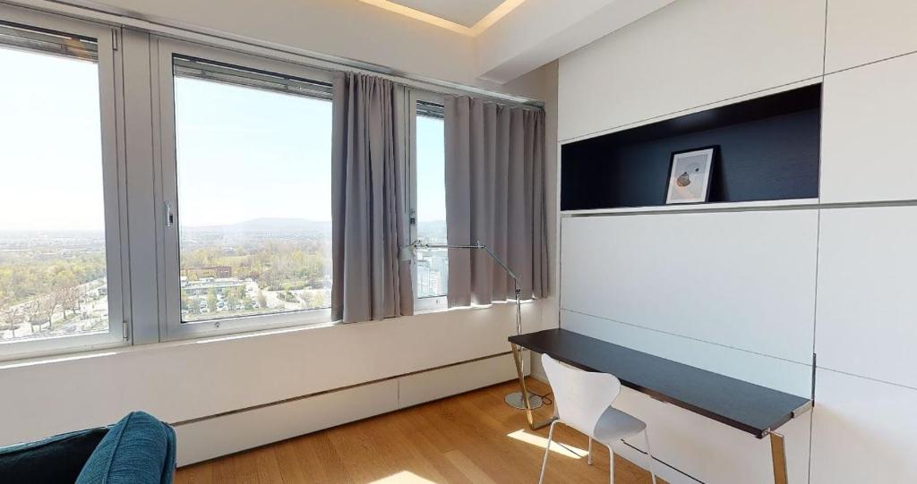 Telewizja i/lub zestaw kina domowego w obiekcie Key Residences Vienna