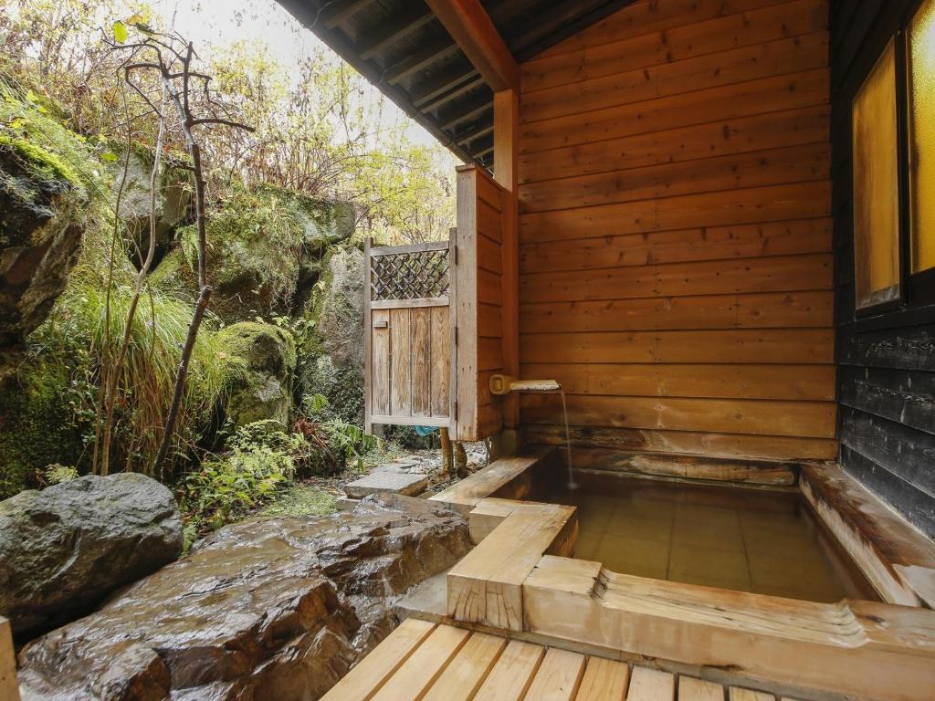 Zahrada ubytování Ryokan Kutsuroginoya Yuu