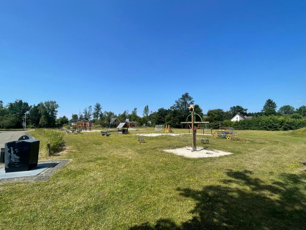 Zahrada ubytování 5 persoons vakantiewoning Robbenoort 50 Lauwersoog