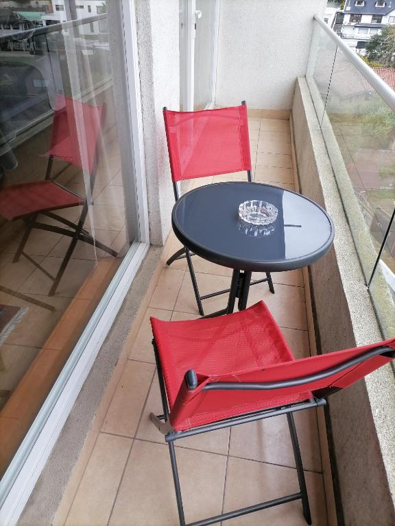 frente al Mall Trebol fácil acceso al centro - Apartamento De Una Habitación
