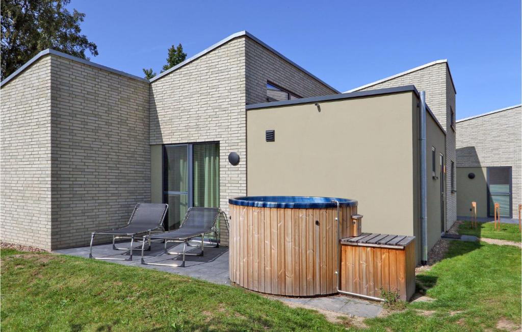 Το κτήριο όπου στεγάζεται  η παραθεριστική κατοικία