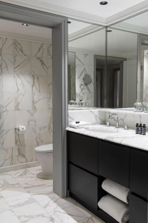 InterContinental Sydney Double Bay by IHG - Classic King Room With Courtyard View