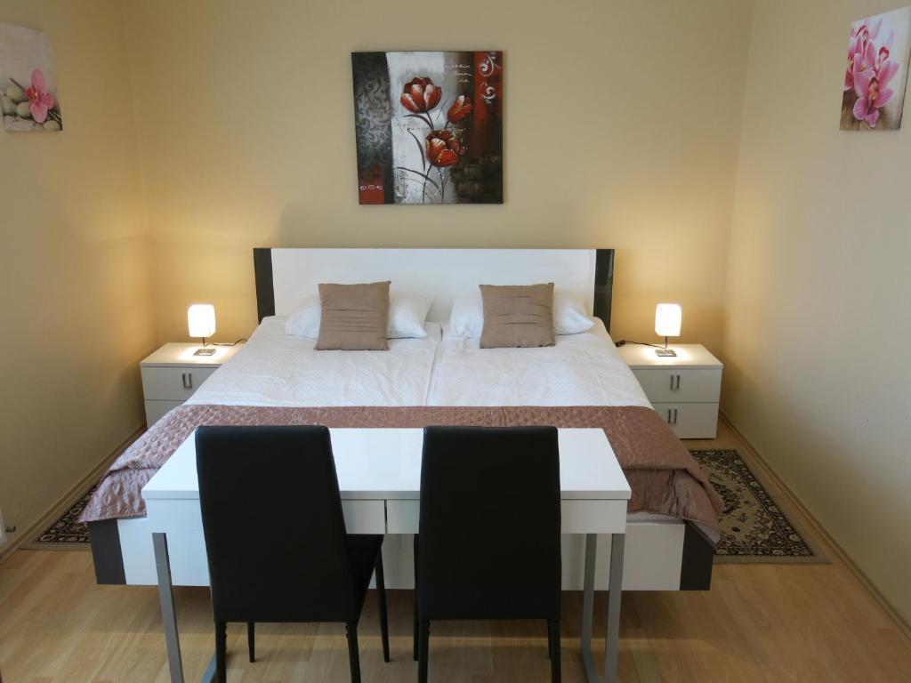 Postel nebo postele na pokoji v ubytování Guest House Golja