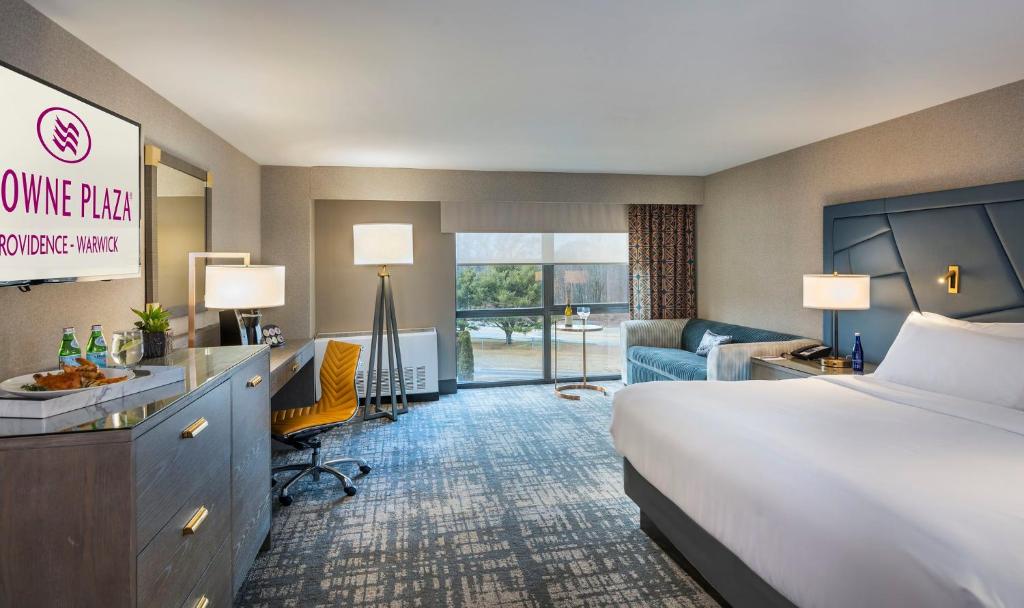 Crowne Plaza Providence-Warwick (Airport), an IHG Hotel - 
