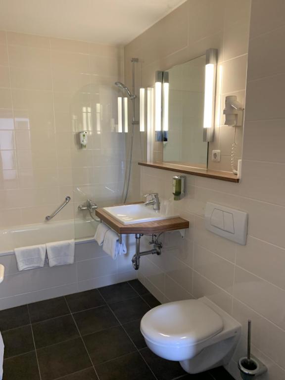 Eisberg Hotel Schwanen - Classic Quadruple Room