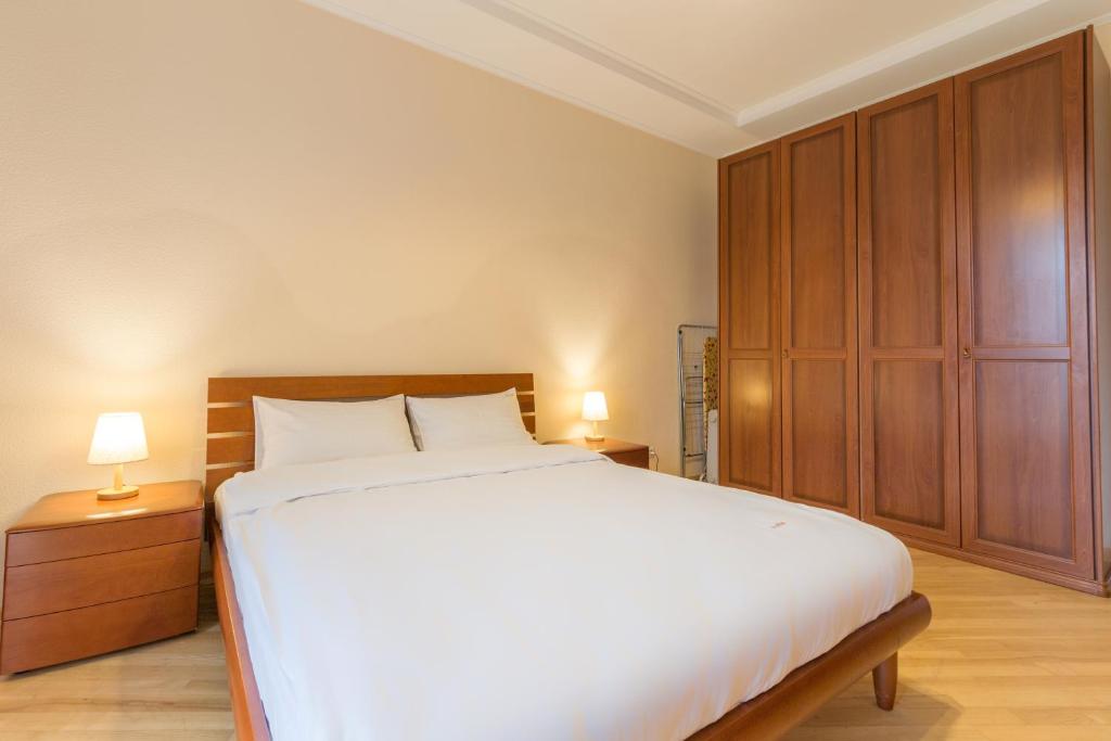 DayFlat Apartments Khreschatyk - Apartment With Balcony - Prorizna, 10