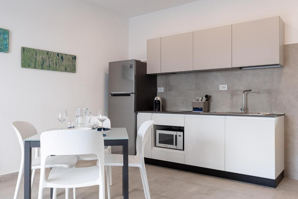 Kuchyňa alebo kuchynka v ubytovaní Oneweek Gaeta Suites and Apartments