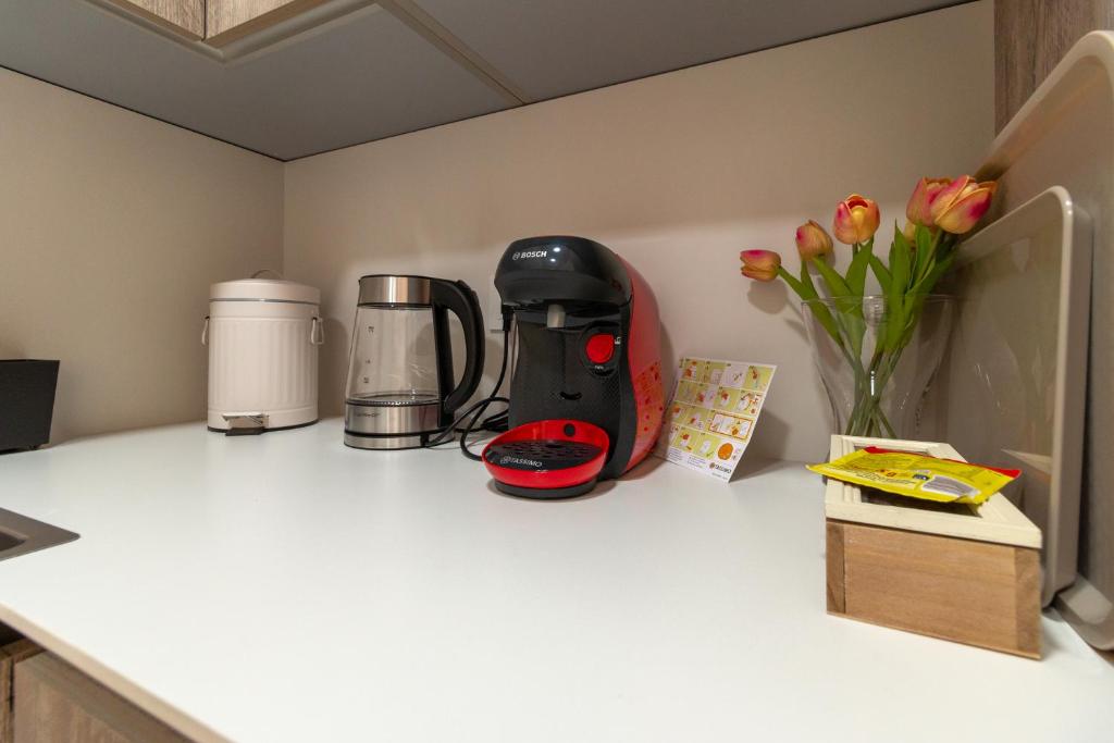 Príslušenstvo na prípravu kávy alebo čaju v ubytovaní Apartamento céntrico Cárdenas