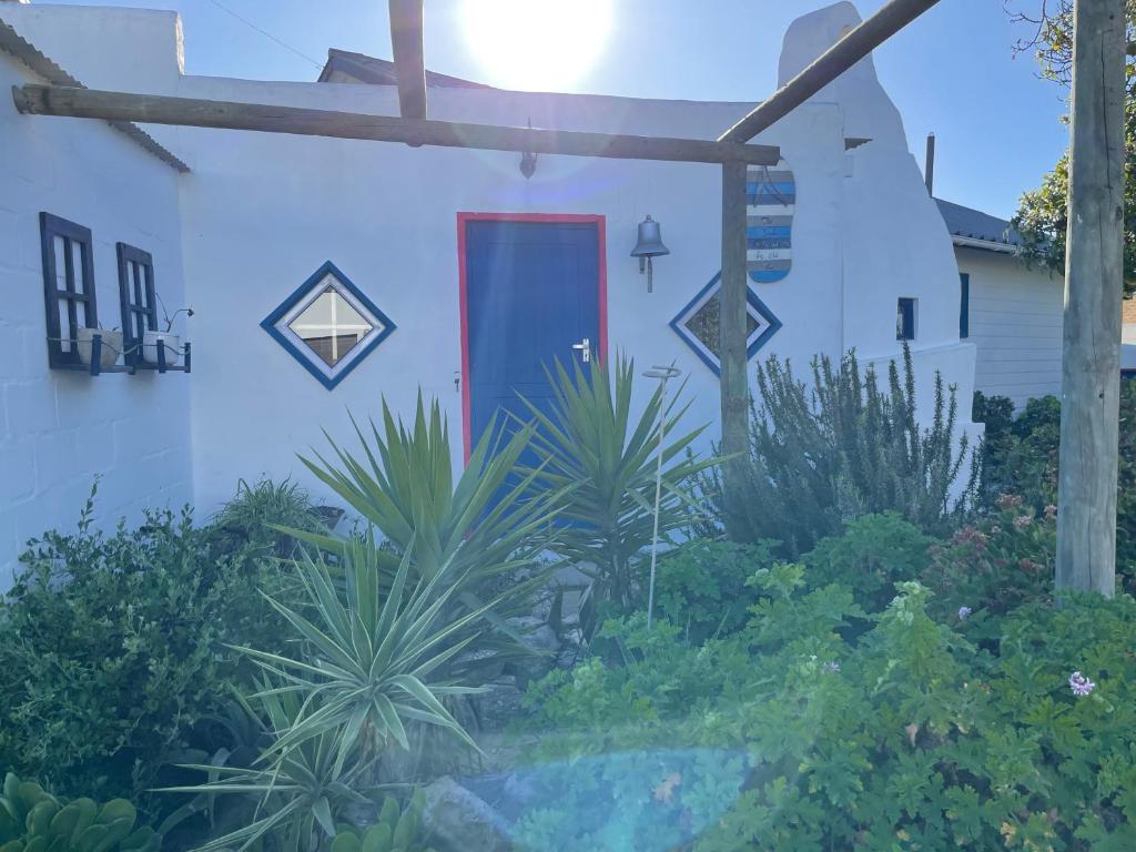 House in Brittania Bay, St Helena Bay (updated prices 2024)