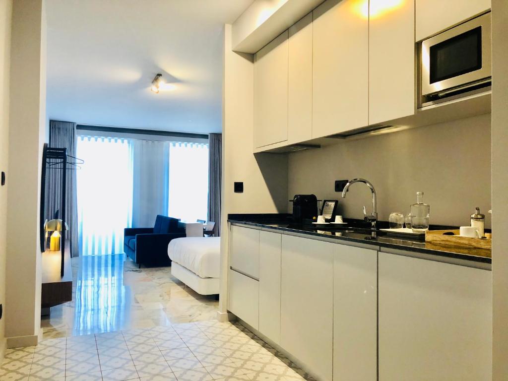 YOUROPO - Downtown - 4