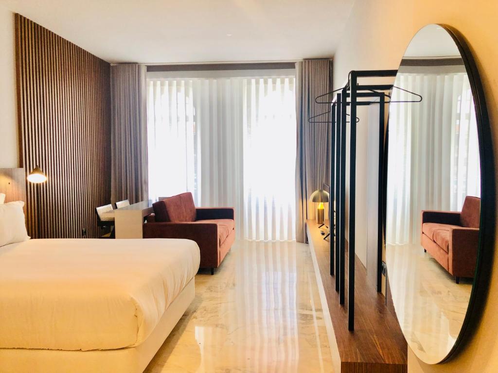 YOUROPO - Downtown - 9