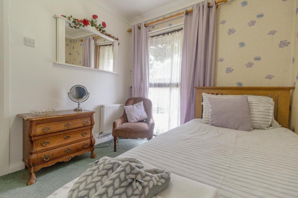 Gallery image of Palm Bay's Luxury Bungalow - Self Check In & Parking in Margate