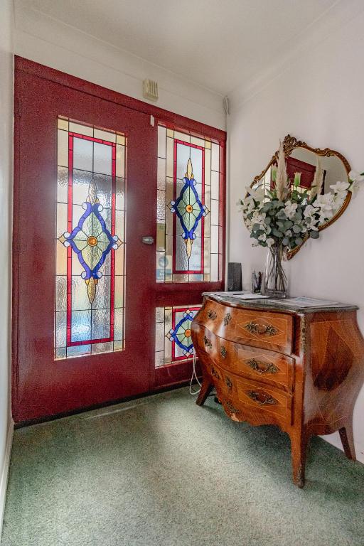 Gallery image of Palm Bay's Luxury Bungalow - Self Check In & Parking in Margate