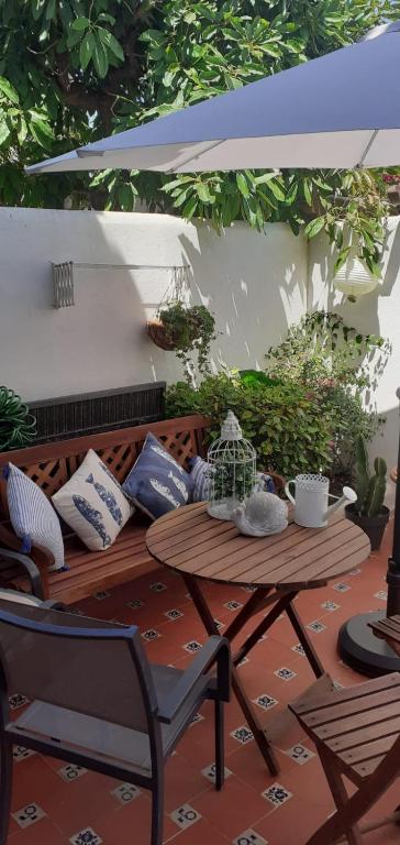 A seating area at Estepona - Playa - Villa de 2 dormitorios en urbanización cerca del mar