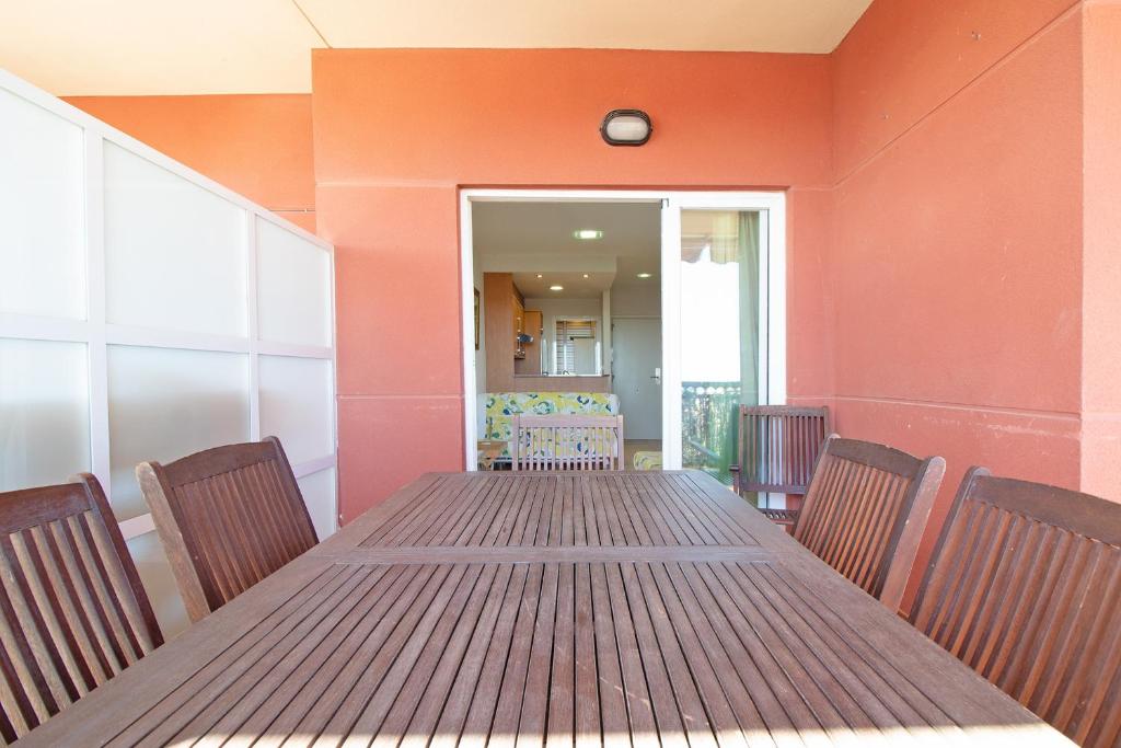 Kép Global Properties, Apartamento con gran terraza y piscina szállásáról Canet de Berenguerben a galériában