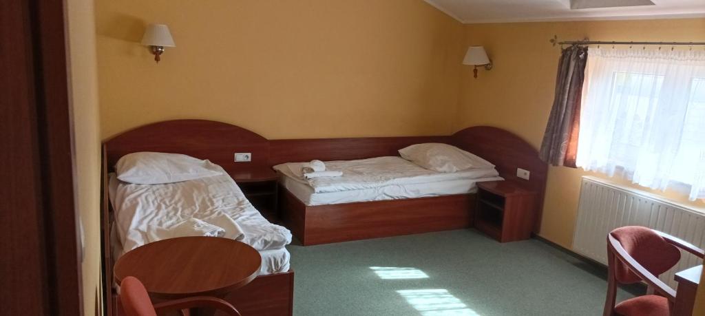 Hotel Przylesie - Habitación Doble Con Baño