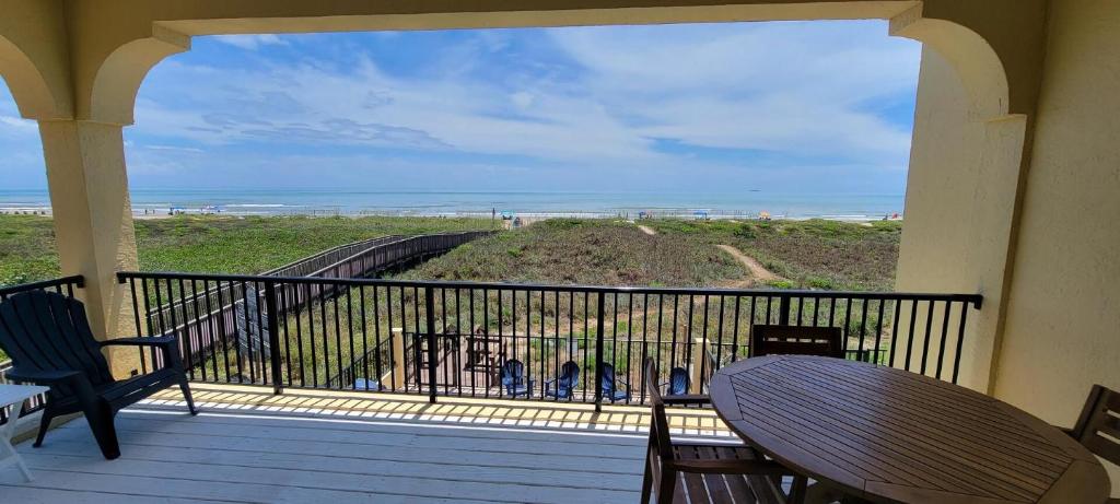 Chris Beach Pool Townhome