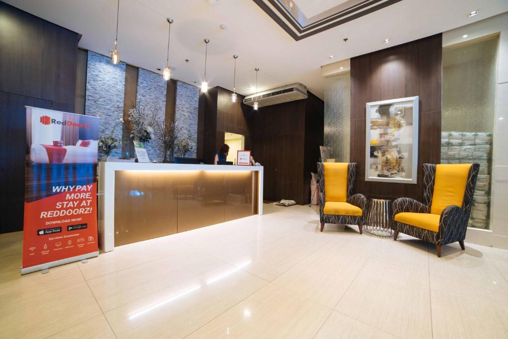 Posezení v ubytování RedDoorz Premium @ West Avenue Quezon City
