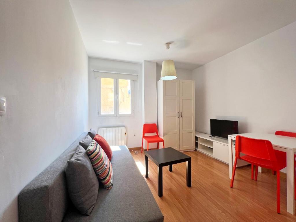 Telewizja i/lub zestaw kina domowego w obiekcie Apartamentos Sierra Nevada 3000