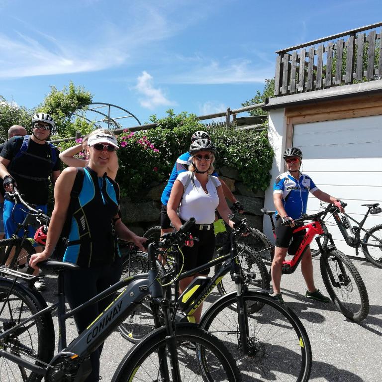 Jazda na bicykli v okolí ubytovania Großes Ferienhaus mit 5 Schlafzimmer & 4 Bäder