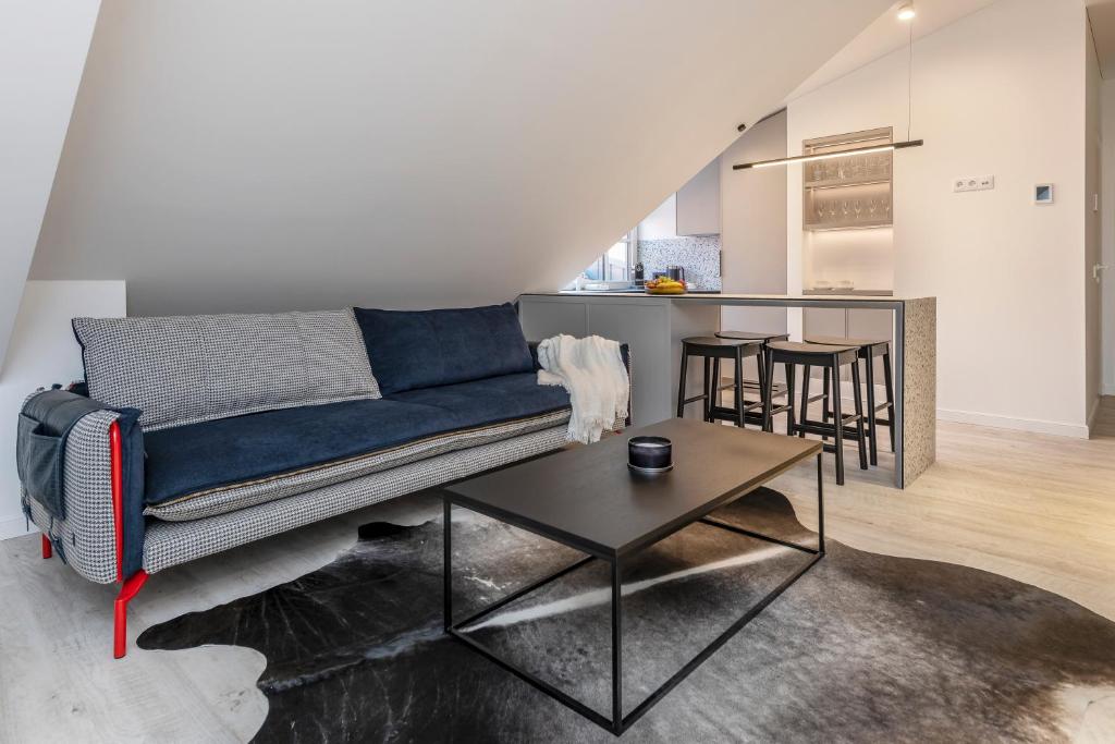 Artsy Exclusive Old Town Residence Gallery Walk - Appartement Avec Balcon