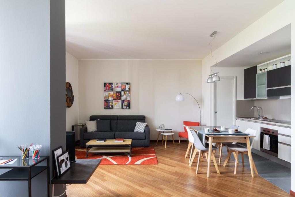 A seating area at JOIVY Superb Flat with Home Office