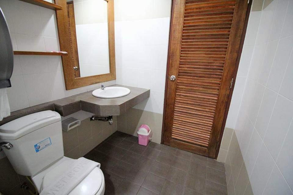 Koupelna v ubytování Rak Samui Residence