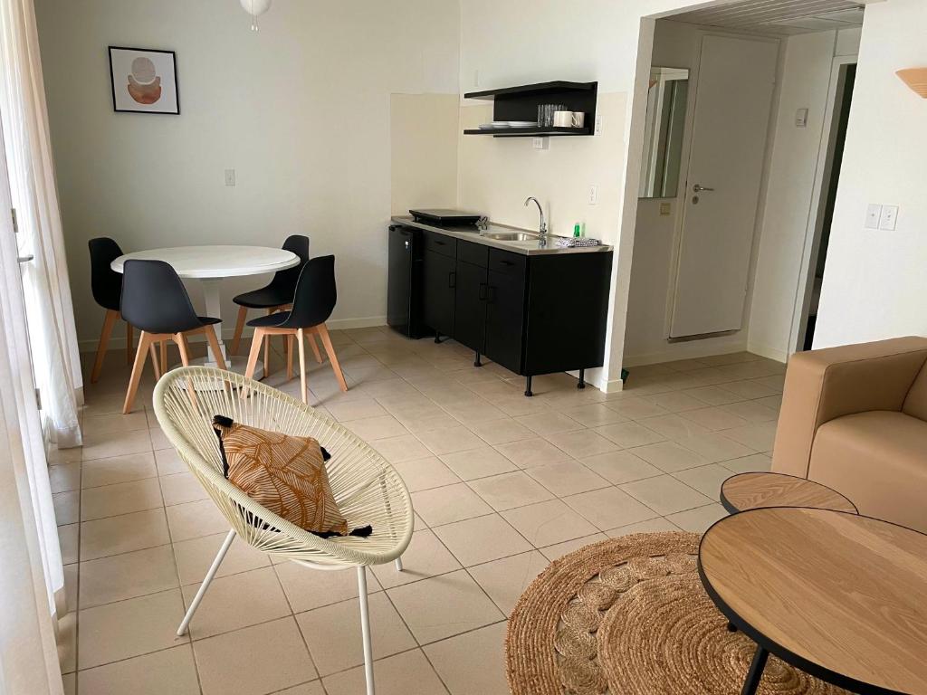 Posezení v ubytování Montana Eco Resort Aruba