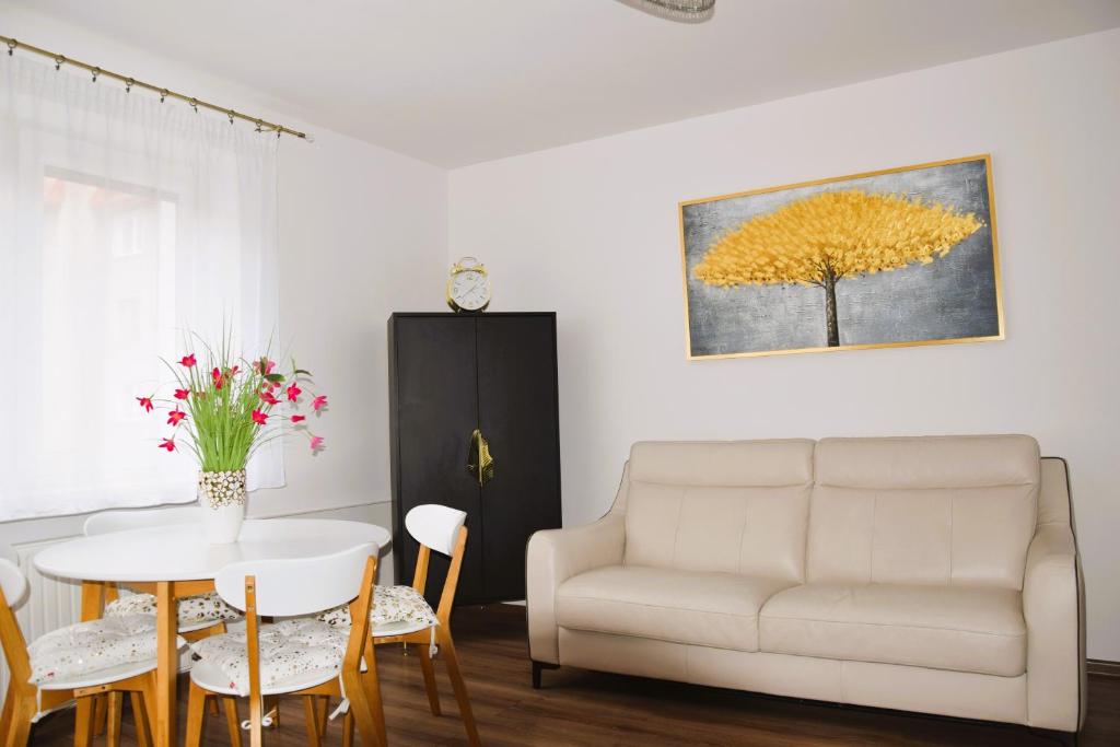 Golden Apartament Legionów - Apartamento De Dos Dormitorios