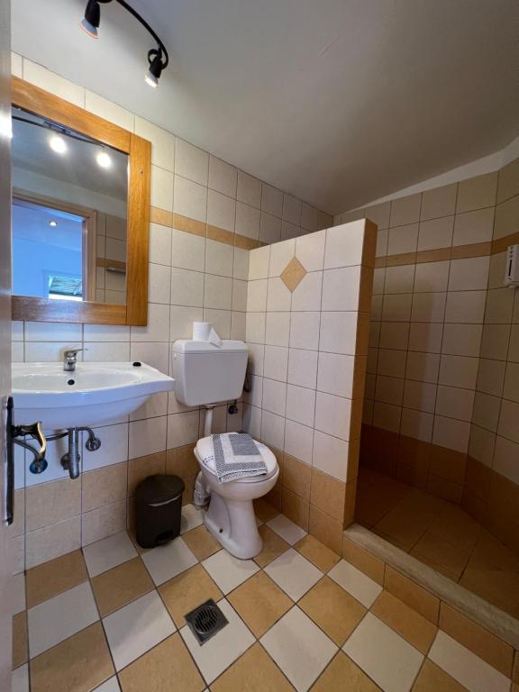 Koupelna v ubytování Hotel Oceanis