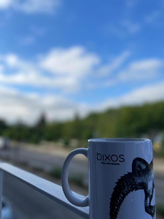 Zero Box Lodge Coimbra - Resim 16