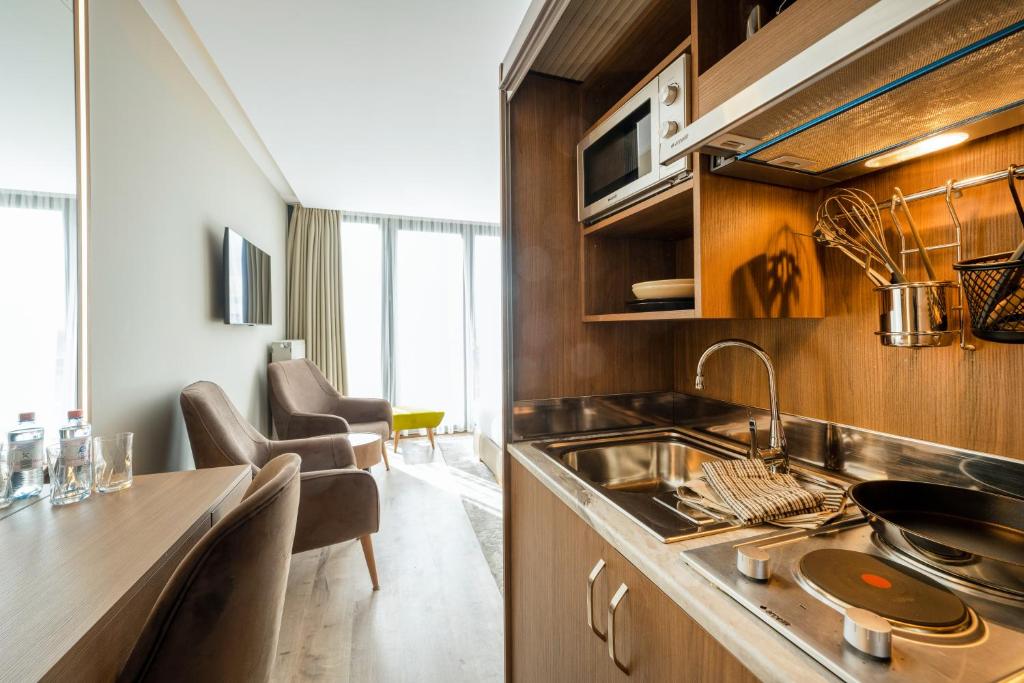 Kuchyň nebo kuchyňský kout v ubytování Hotel Klassik Berlin