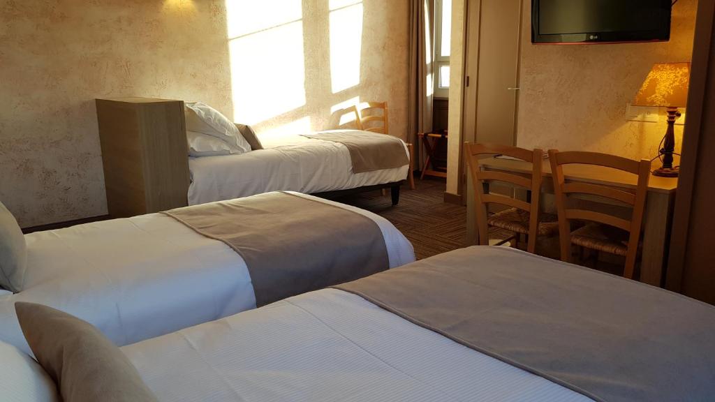 Hostellerie d'Héloïse Logis - Habitación Triple