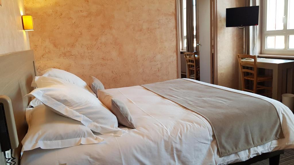 Hostellerie d'Héloïse Logis - Habitación Familiar