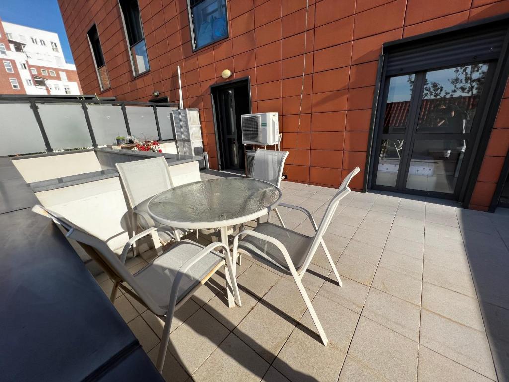 Grande Veranda 2 - Image 9