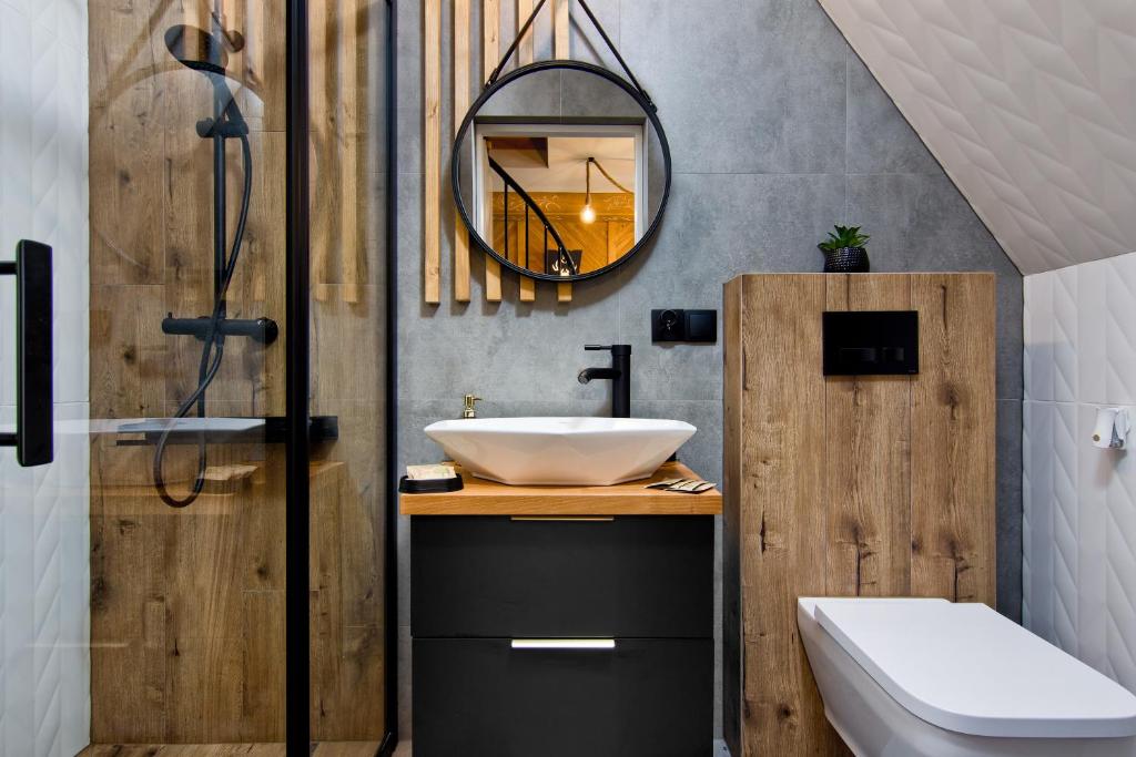 Kúpeľňa v ubytovaní REZYDENCJA SKIBÓWKI sauna&jacuzzi
