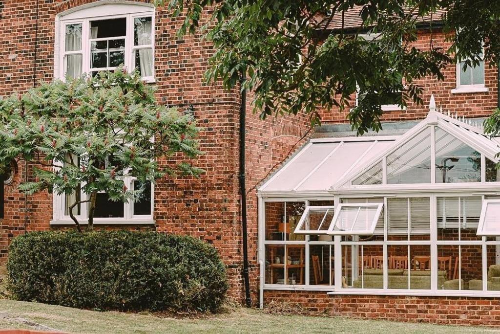 MAYLANDS FARMHOUSE, Great Warley Street (updated prices 2024)