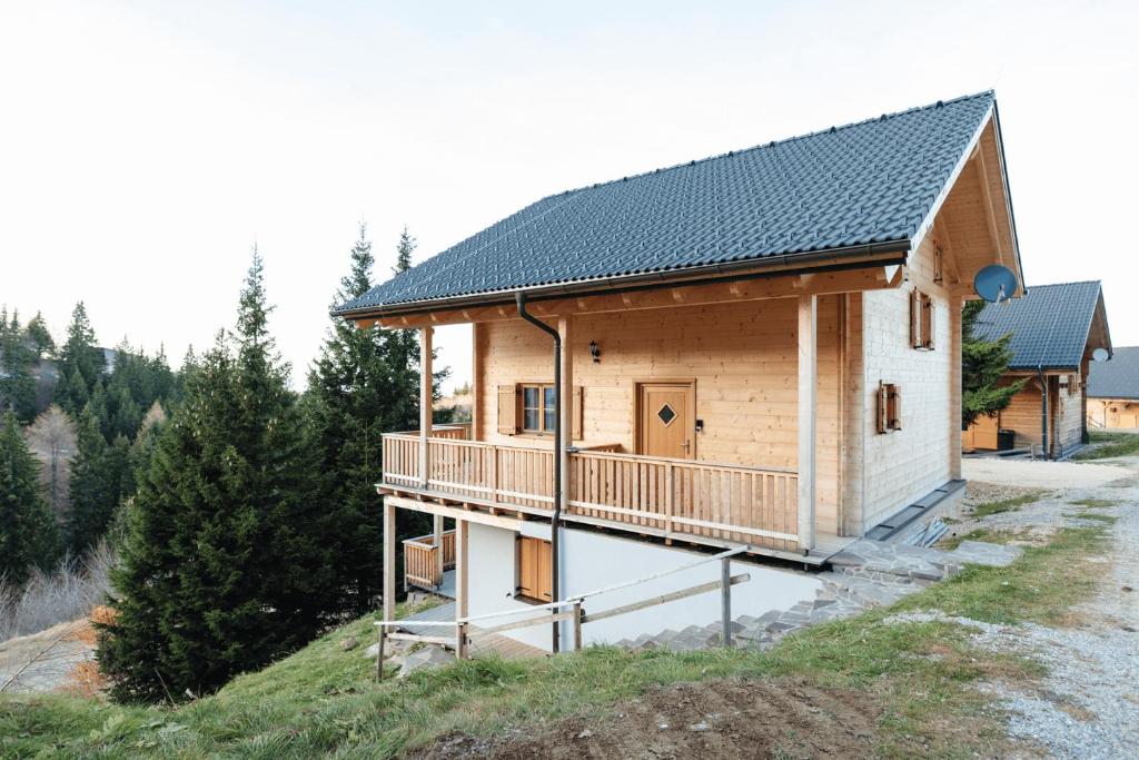 Fotografia z galérie ubytovania Feriendorf Koralpe Wellness Edelweiß v destinácii Frantschach