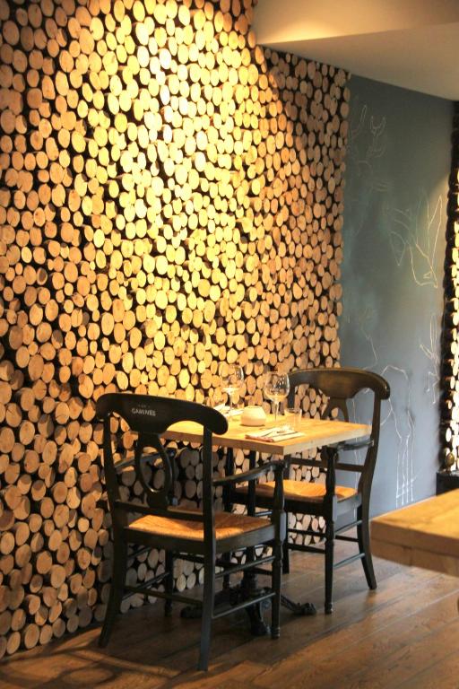 Posezení v ubytování Hôtel Val de Poix- Logis Hôtel Restaurant