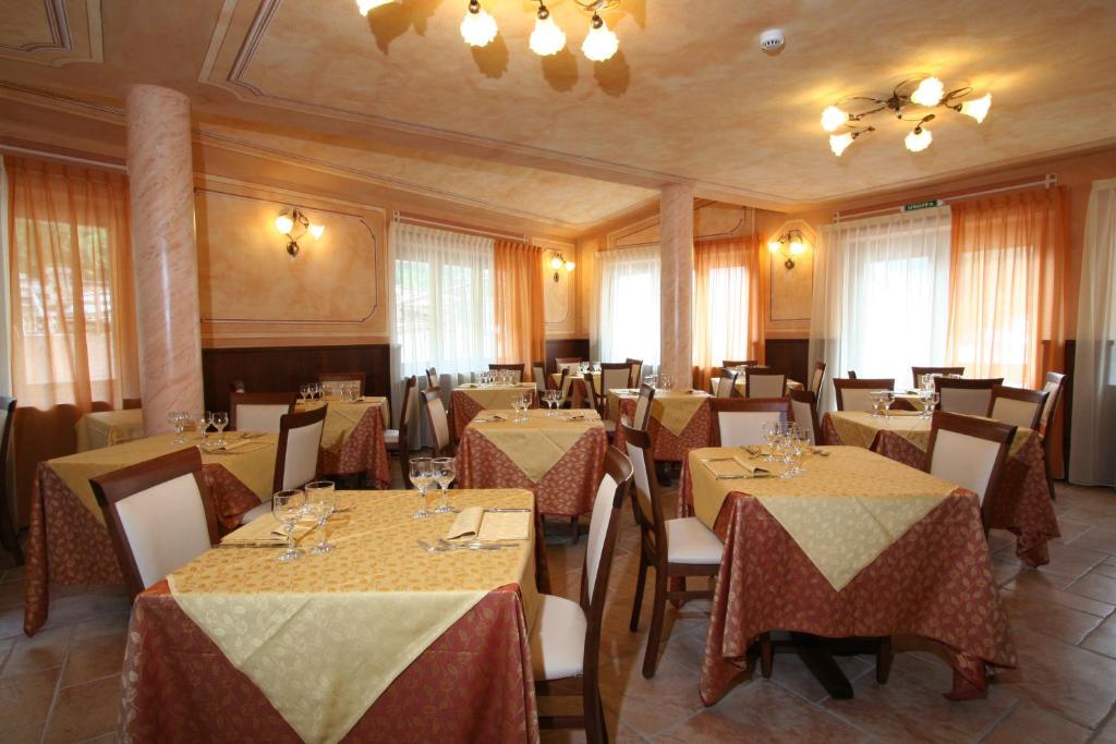 Restaurace v ubytování Hotel Dama Bianca
