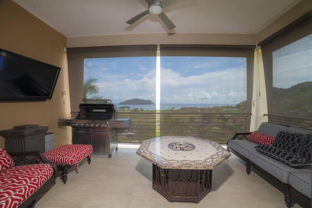 Los Suenos Resort Miramar 4A Ocean View by Stay in CR, Herradura
