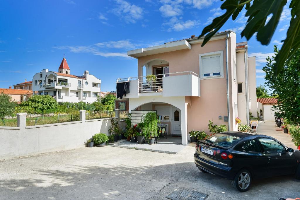 Budova, v ktorej sa apartmán nachádza