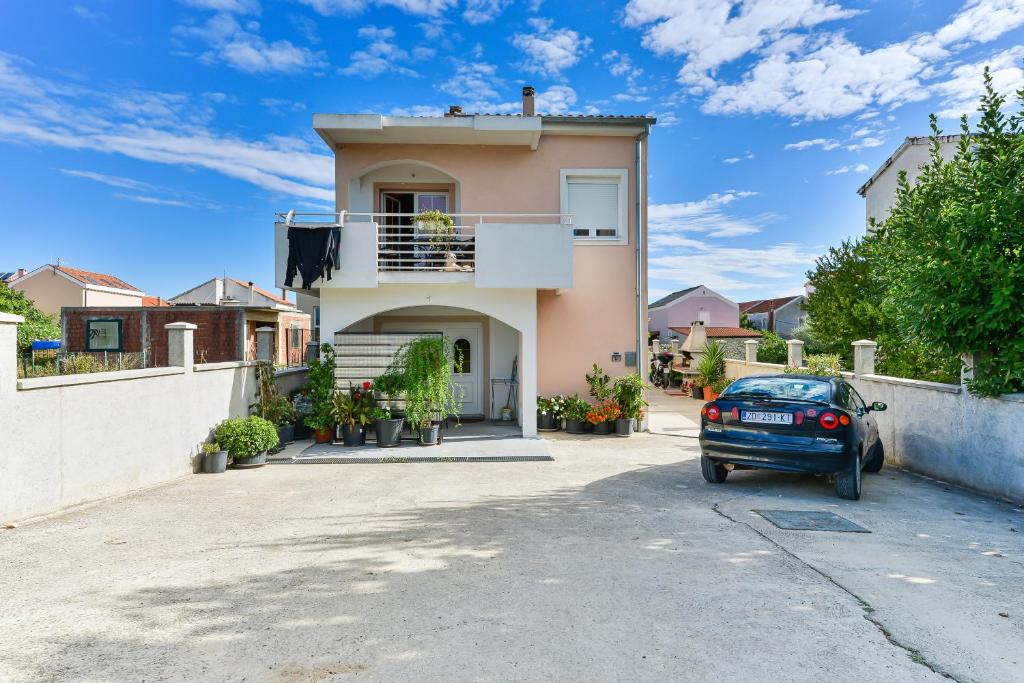 Budova, v ktorej sa apartmán nachádza