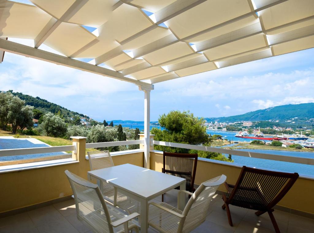 Saint George Villas & Apartments - 10