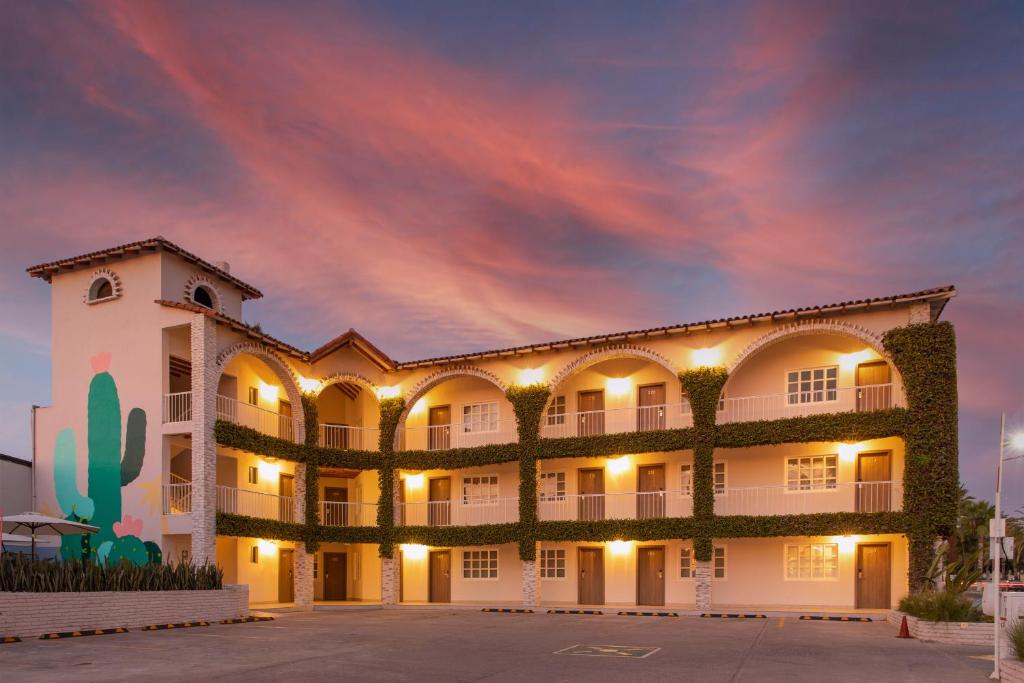 Hotel Beach House by Eazy (Mexico Ensenada)